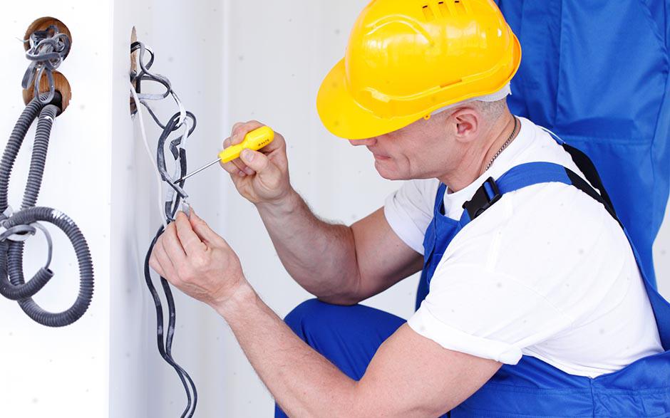 travail électricien Aubergenville