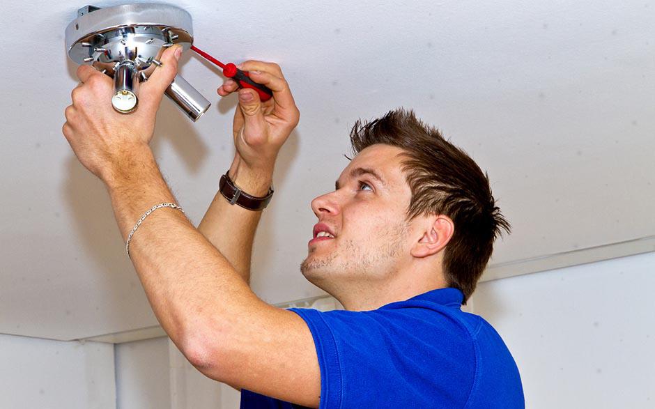 travail électricien Aubergenville